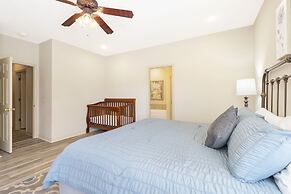 Birdie Lane Beauty - Golf, Pools, Gym, & More!