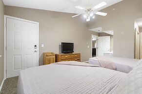 Cityscape Memories - Nearby Golf & Lake