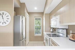 Cityscape Memories - Nearby Golf & Lake