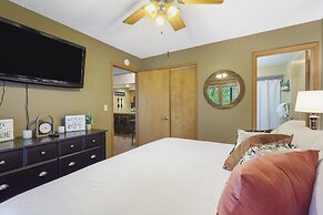 The Circle Retreat Duo