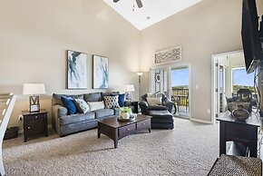 Happy Place Condo - Stunning Table Rock Lake Views