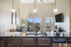 Happy Place Condo - Stunning Table Rock Lake Views