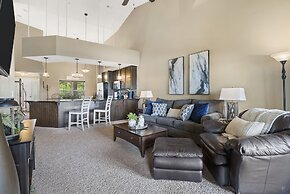 Happy Place Condo - Stunning Table Rock Lake Views