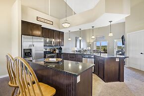 Happy Place Condo - Stunning Table Rock Lake Views