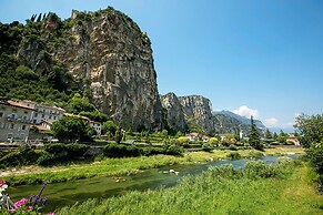 Arco Rocks Apartments
