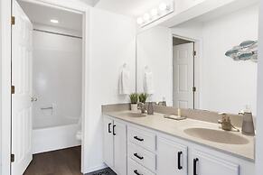 Boatin & Floatin on Table Rock Lake in the Ozarks!