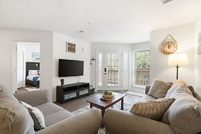 Boatin & Floatin on Table Rock Lake in the Ozarks!