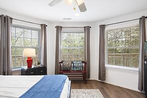 Boatin & Floatin on Table Rock Lake in the Ozarks!