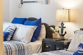 Boatin & Floatin on Table Rock Lake in the Ozarks!