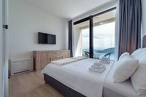 Pool Villa Luxoria Trebesin