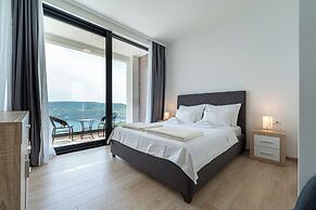 Pool Villa Luxoria Trebesin