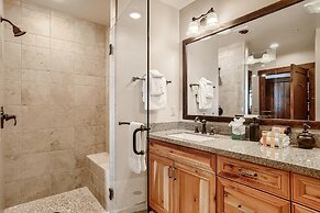 Crystal Peak Retreat