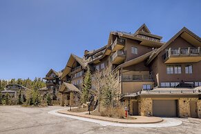 Crystal Peak Retreat