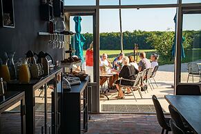 VANDENBELD Wines B&B