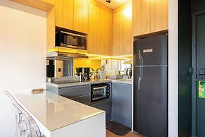 QSA - Anora Spaces - Metropolis Alphaville