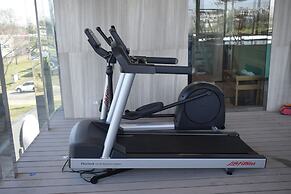 Suryaa Hotel Pinhais, Curio Collection by Hilton