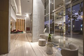 Suryaa Hotel Pinhais, Curio Collection by Hilton