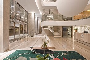 Suryaa Hotel Pinhais, Curio Collection by Hilton