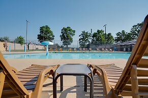 An Un-fore-gettable Time - Shared Pool & Near Lake
