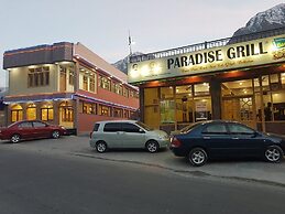 Paradise Hotel And Restaurant