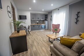 Raise Averof Serviced Apartments