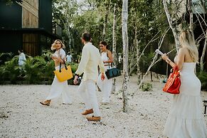 K NAJ Community Cenote residence