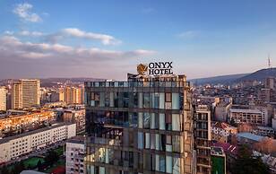 Onyx Hotel