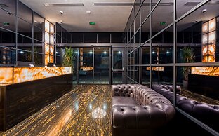 Onyx Hotel