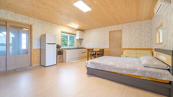 Samcheok Elroi Pension