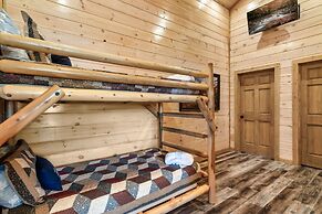 Hummingbird Hill Vista- Pool HotTub View