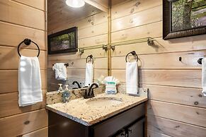 Hummingbird Hill Vista- Pool HotTub View