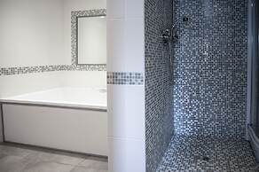 Knights Rest - 4 Bedroom - Princes Gate