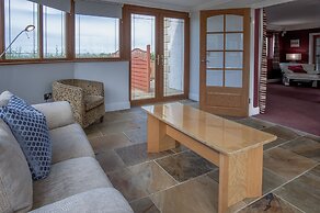 Knights Rest - 4 Bedroom - Princes Gate