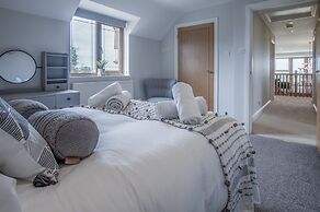 Knights Rest - 4 Bedroom - Princes Gate