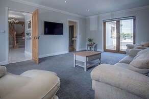 Knights Rest - 4 Bedroom - Princes Gate