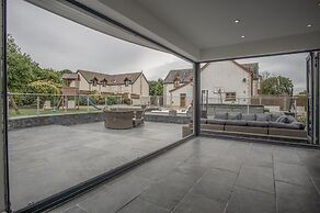 Knights Rest - 4 Bedroom - Princes Gate