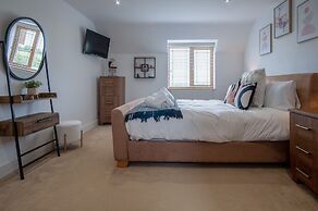 Knights Rest - 4 Bedroom - Princes Gate