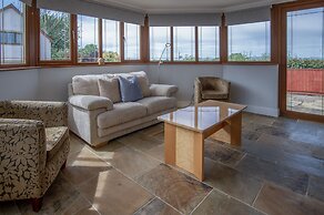 Knights Rest - 4 Bedroom - Princes Gate