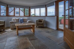 Knights Rest - 4 Bedroom - Princes Gate