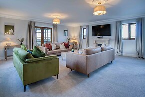 Knights Rest - 4 Bedroom - Princes Gate