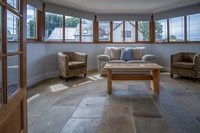 Knights Rest - 4 Bedroom - Princes Gate