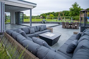 Knights Rest - 4 Bedroom - Princes Gate