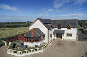 Knights Rest - 4 Bedroom - Princes Gate