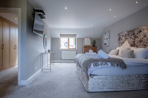 Knights Rest - 4 Bedroom - Princes Gate