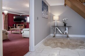 Knights Rest - 4 Bedroom - Princes Gate