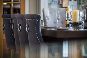 Knights Rest - 4 Bedroom - Princes Gate