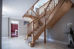 Knights Rest - 4 Bedroom - Princes Gate