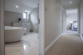 Knights Rest - 4 Bedroom - Princes Gate