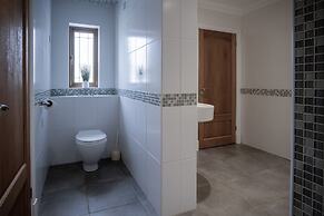 Knights Rest - 4 Bedroom - Princes Gate