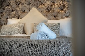 Knights Rest - 4 Bedroom - Princes Gate